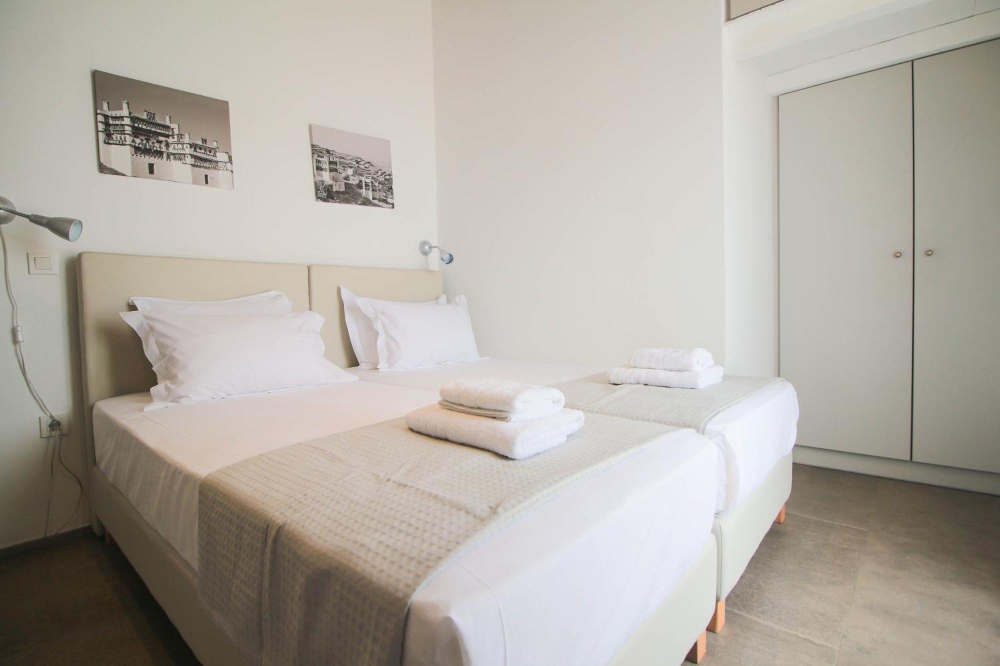 Tinos Pigeon House Aparthotel Tzados Kamer foto